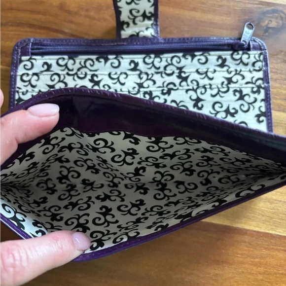 HOBO International Wallet - Picture 7 of 7